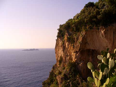 Isola Li Galli, o Isola delle Sirene, o Galli, vista da Chiosse